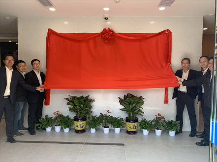 ����Ӫҵ������ȡ��ͻ��ϣ��������������������һ��������Ӫҵ������