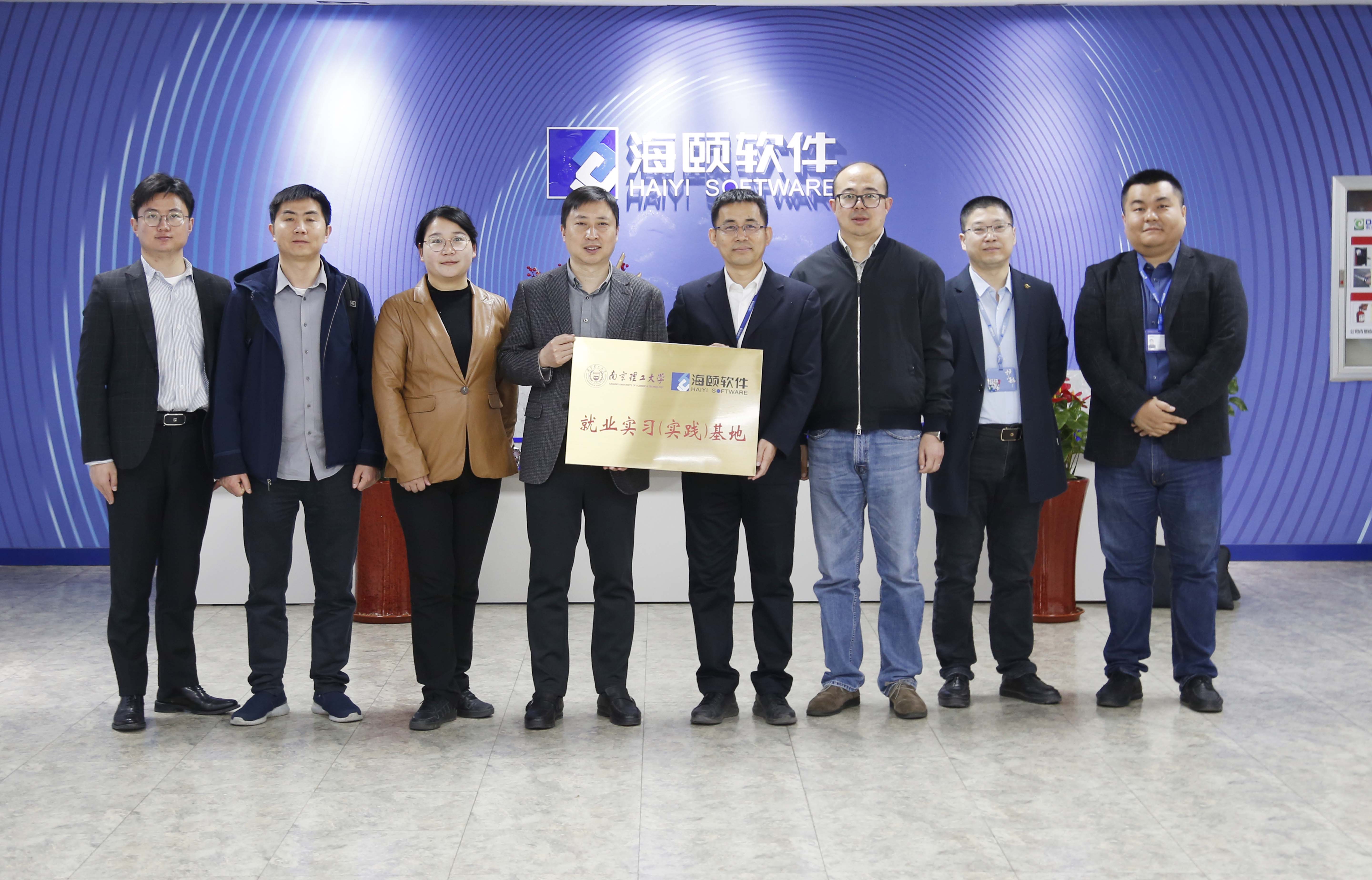 У��������������ʱ����Я���Ͼ�����